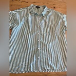 Velvet Heart WoMen's Green Striped Button Down Short Sleeve Shirt Large Preloced